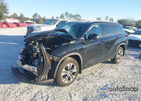 2022 Toyota Highlander Hybrid Xle z USA, uszkodzony, nr VIN 5TDGBRCH3NS548853